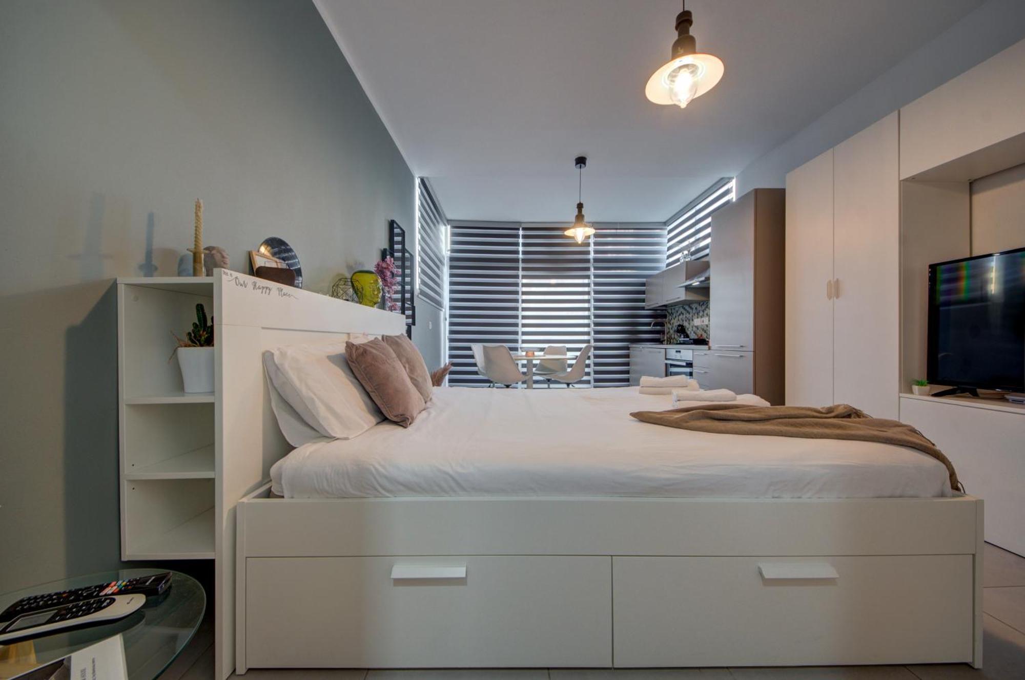 Cosy Penthouse In Hamrun - Walking Distance To Valletta Bagian luar foto